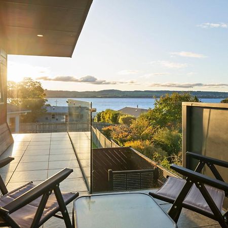 Taupo Escape - Rainbow Point Holiday Home Exteriör bild